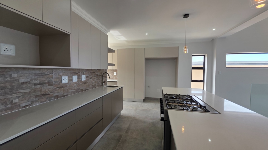 3 Bedroom Property for Sale in Dana Bay Western Cape